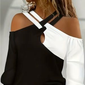 COPY - Nwot NEW Women's Shein black and white criss cross cold shoulder shirt S